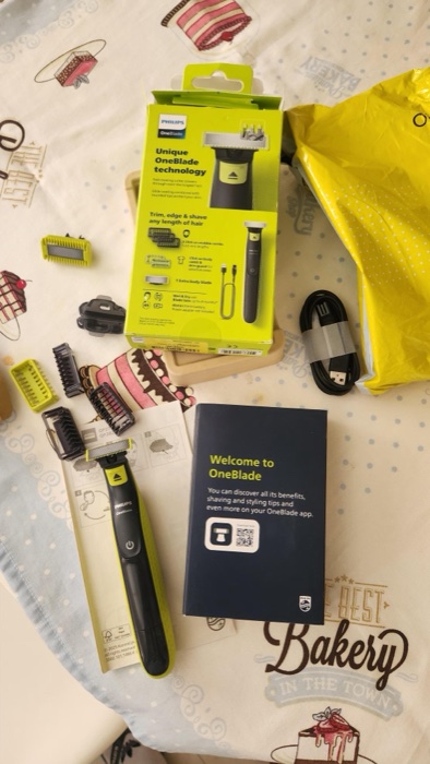 Philips OneBlade received by the customer